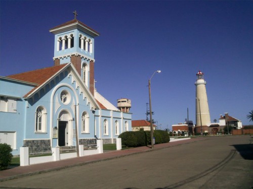 Eglise et Faro.jpg